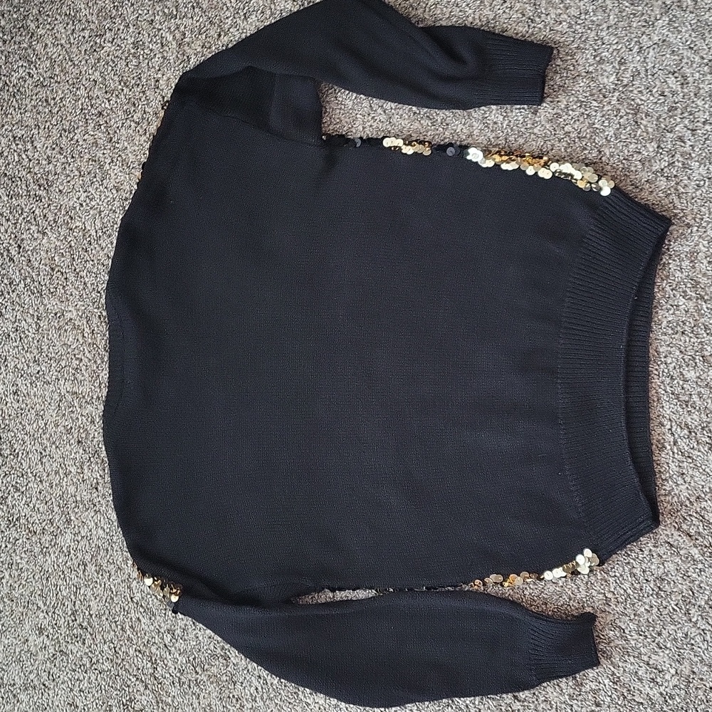 SALE--Vintage Carol Horn sweater - Picture 6 of 6